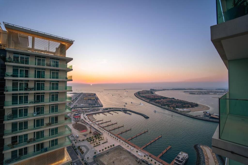 First Class 3br With Marina And Palm View *
