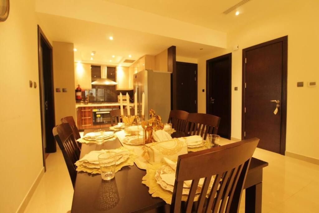 Spacious 3br Burj View Dubai
