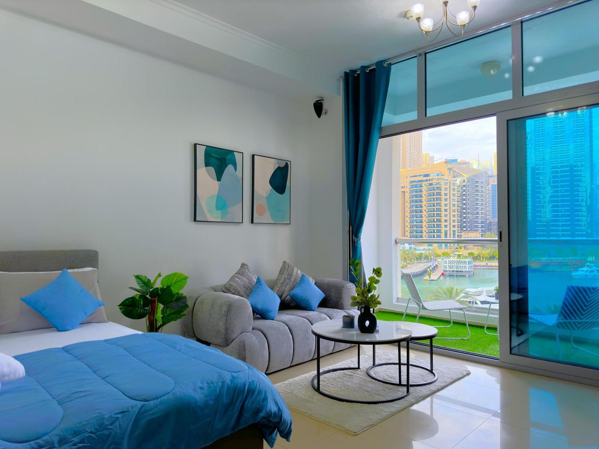 Apartment Lxury Brand New W/ Balcony And Marina View *