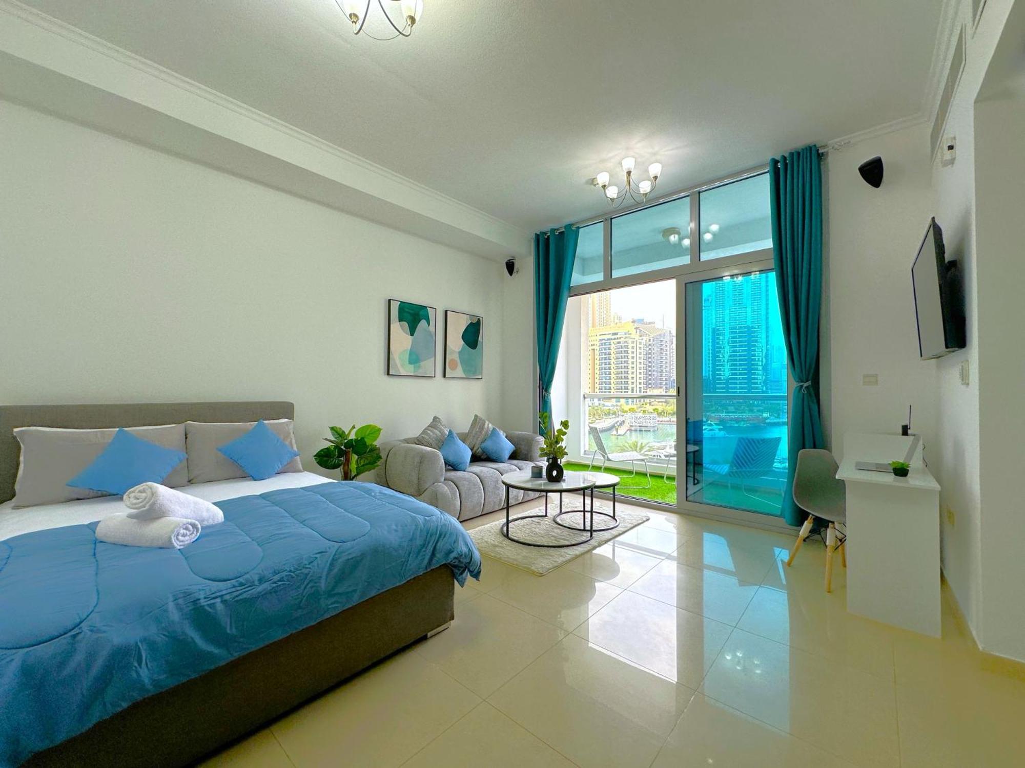 Apartment Lxury Brand New W/ Balcony And Marina View Dubai
