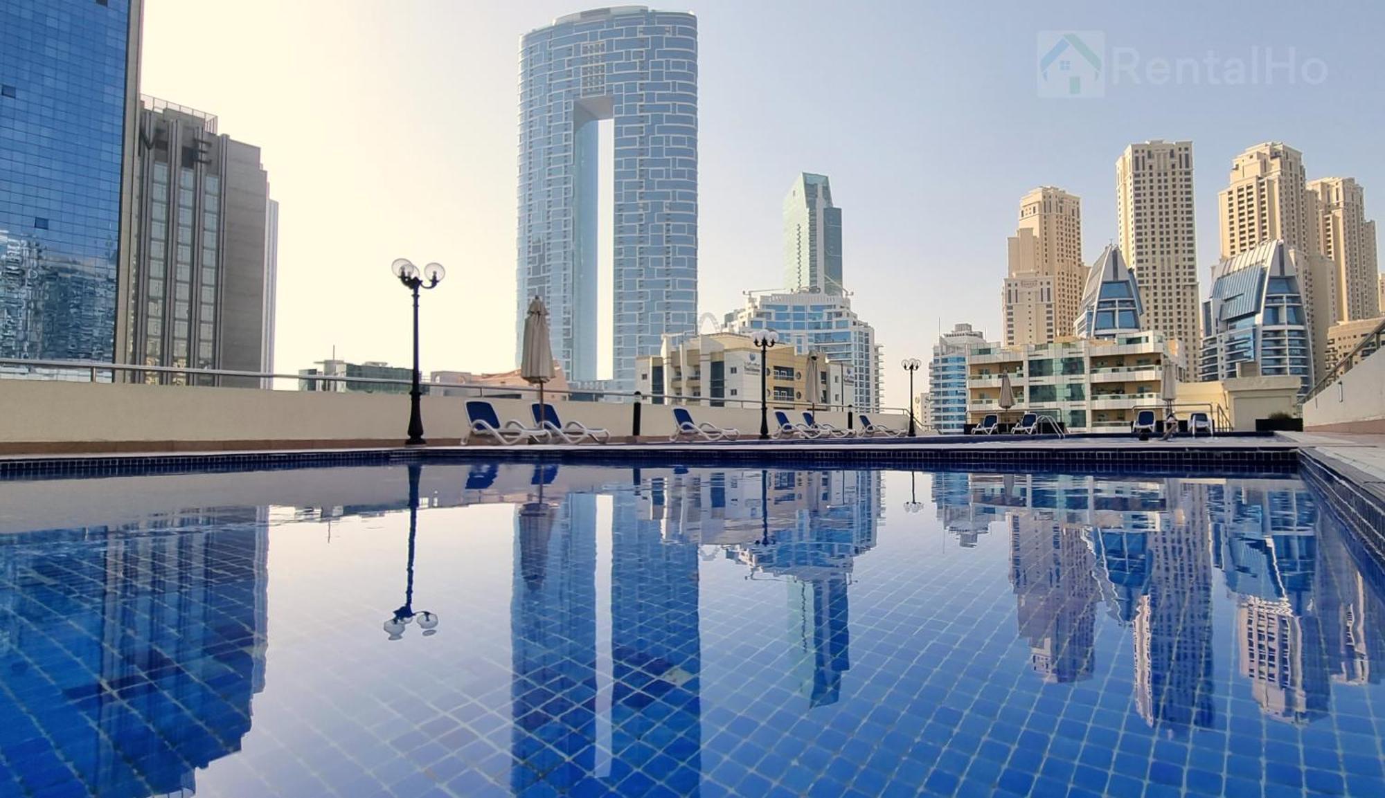 Lxury Brand New W/ Balcony And Marina View Apartment