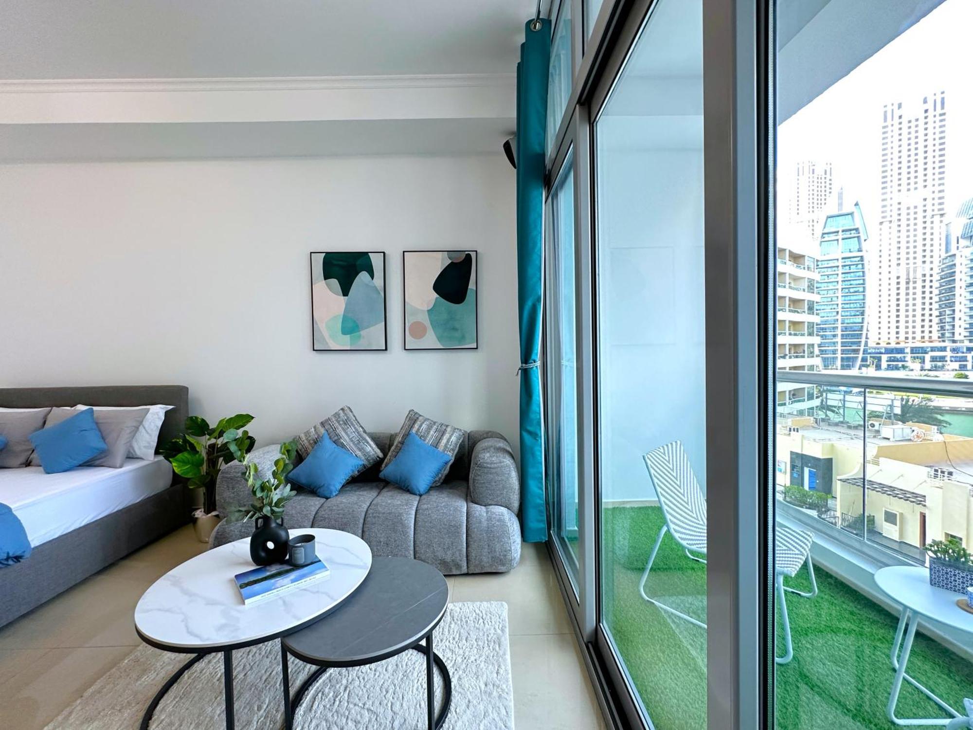 Apartment Lxury Brand New W/ Balcony And Marina View