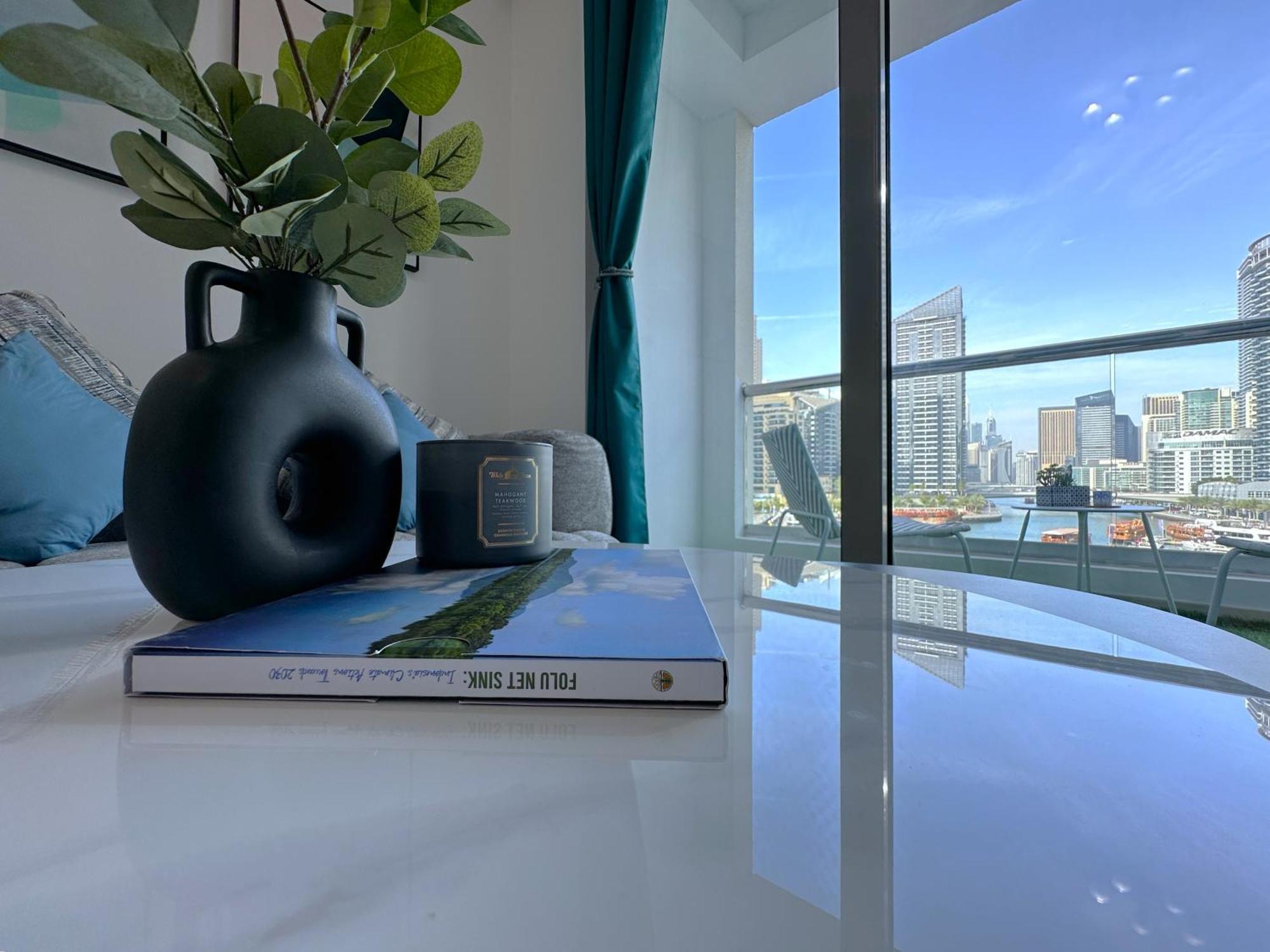 Apartment Lxury Brand New W/ Balcony And Marina View