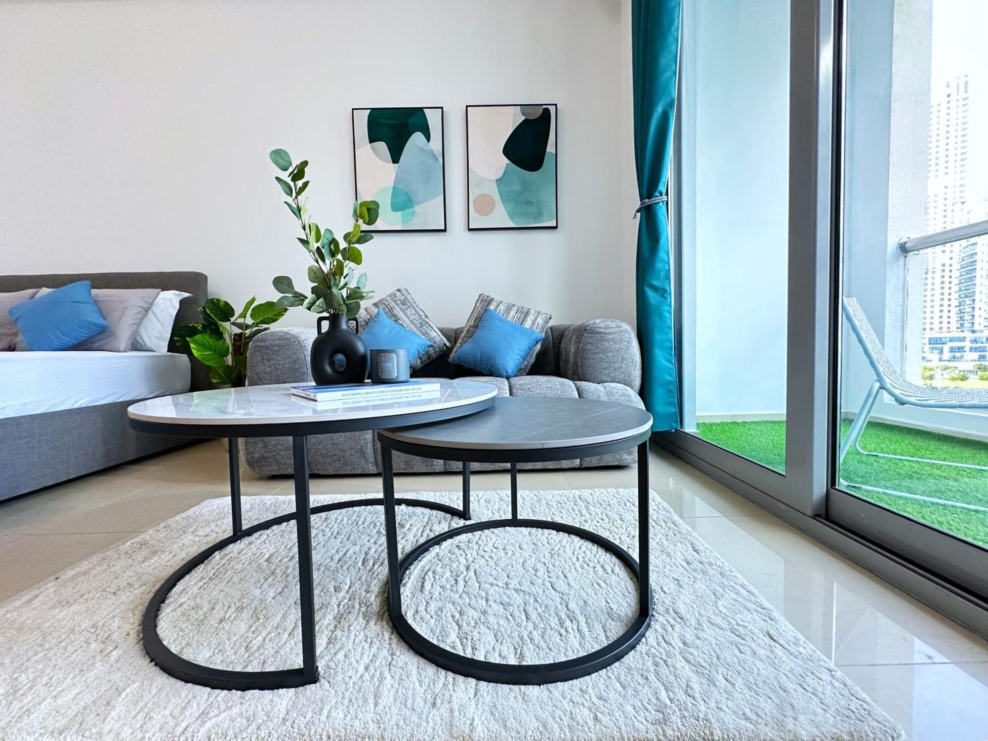 Lxury Brand New W/ Balcony And Marina View *