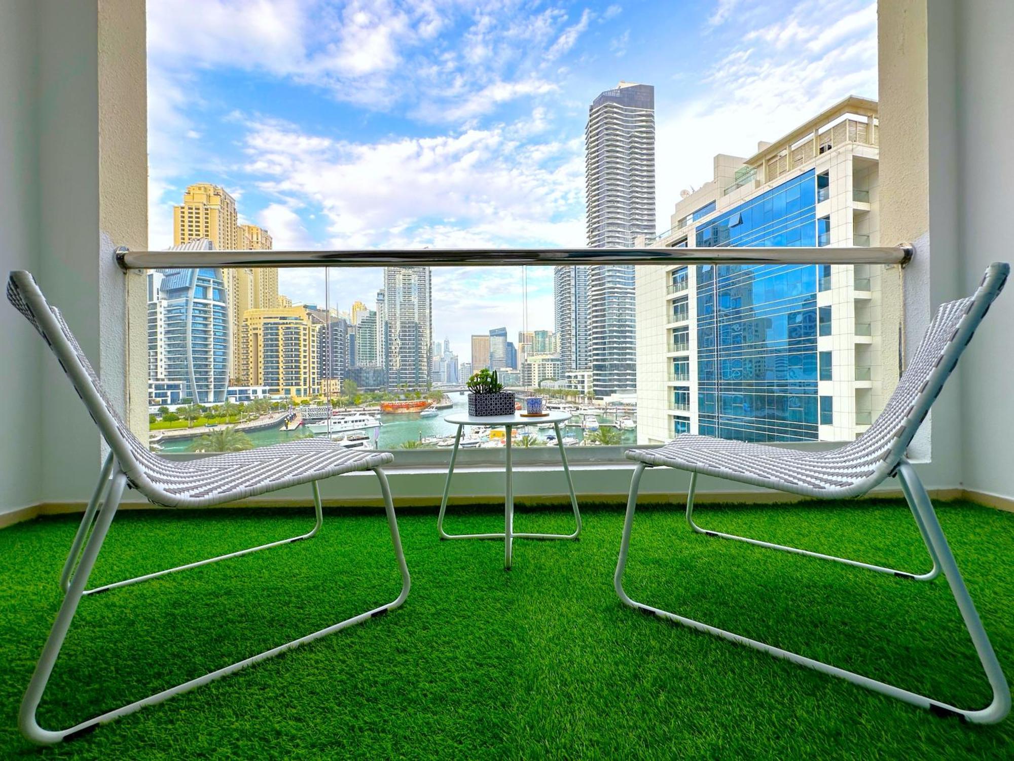 Apartment Lxury Brand New W/ Balcony And Marina View Dubai