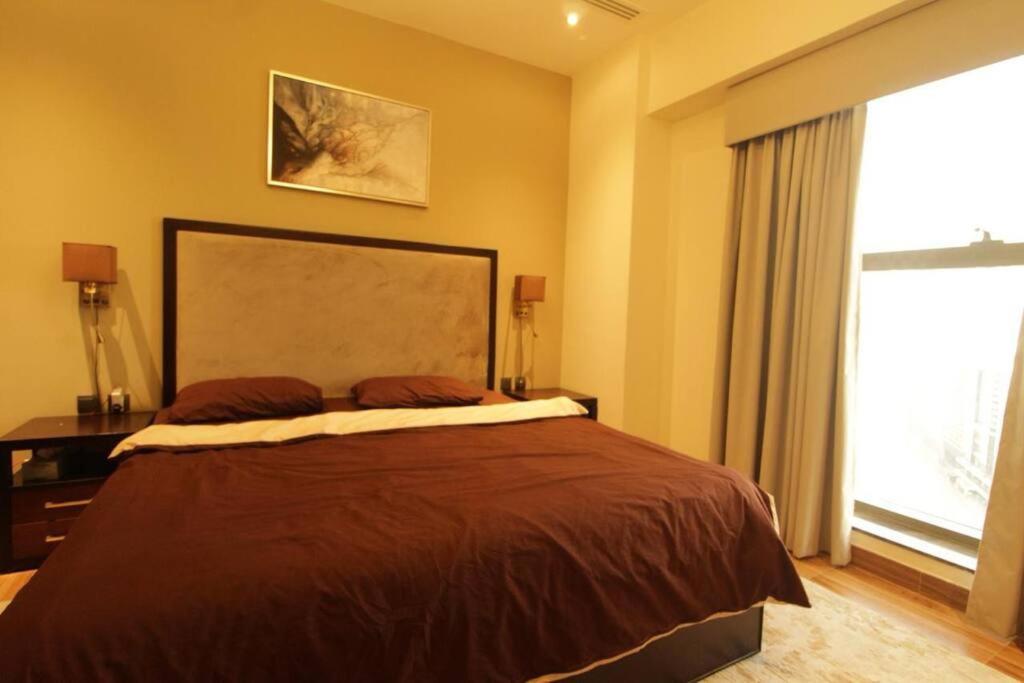 Spacious 3br Burj View * Dubai