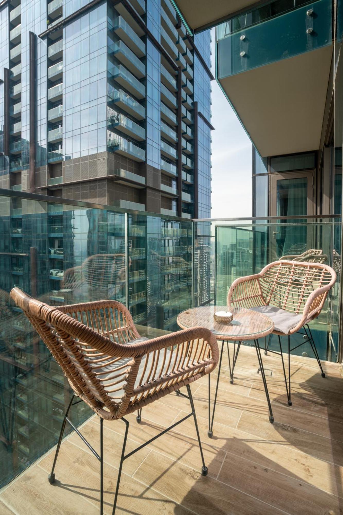 Apartment Livin' Holidays - Luxury In Marina