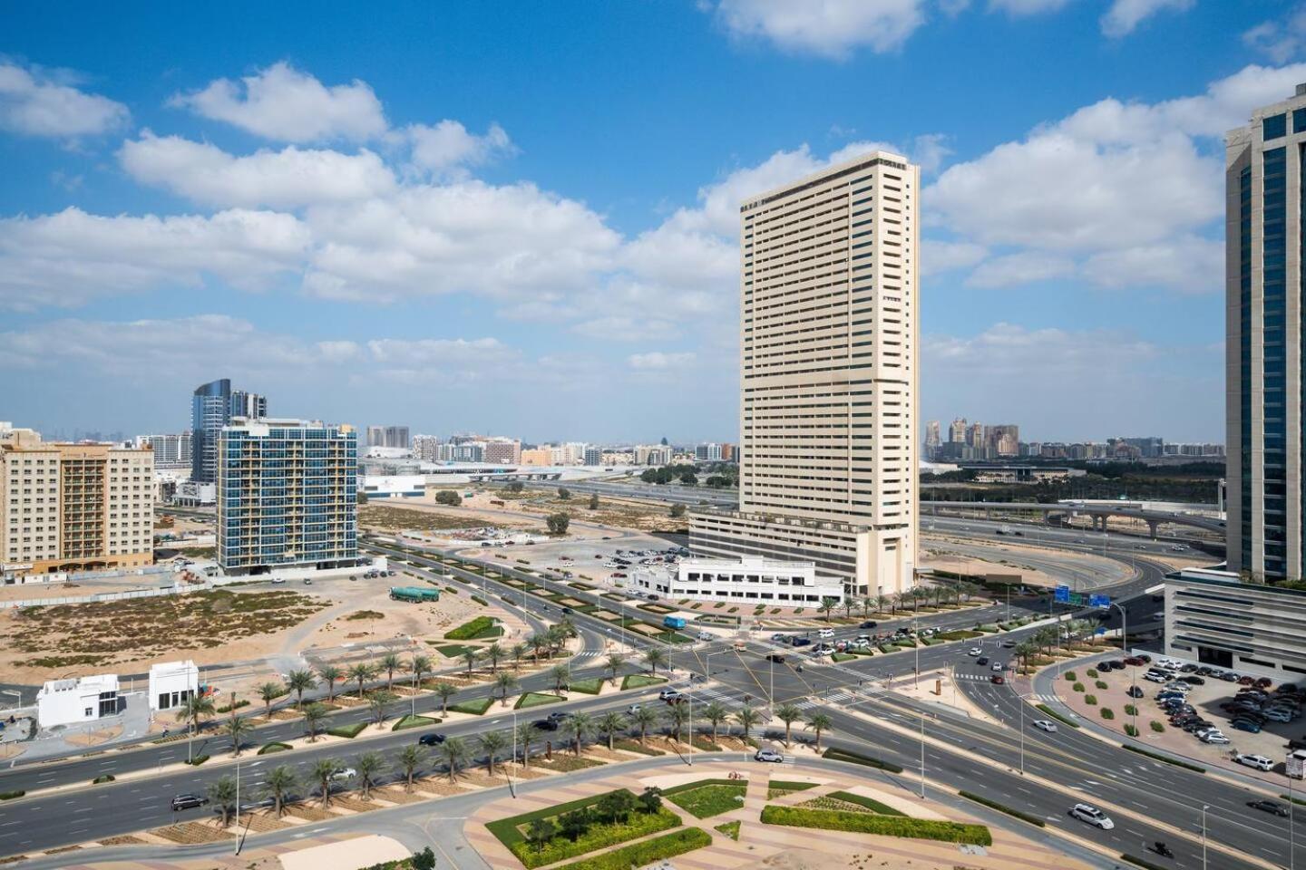 Newly Built Studio - Comfort Dubai