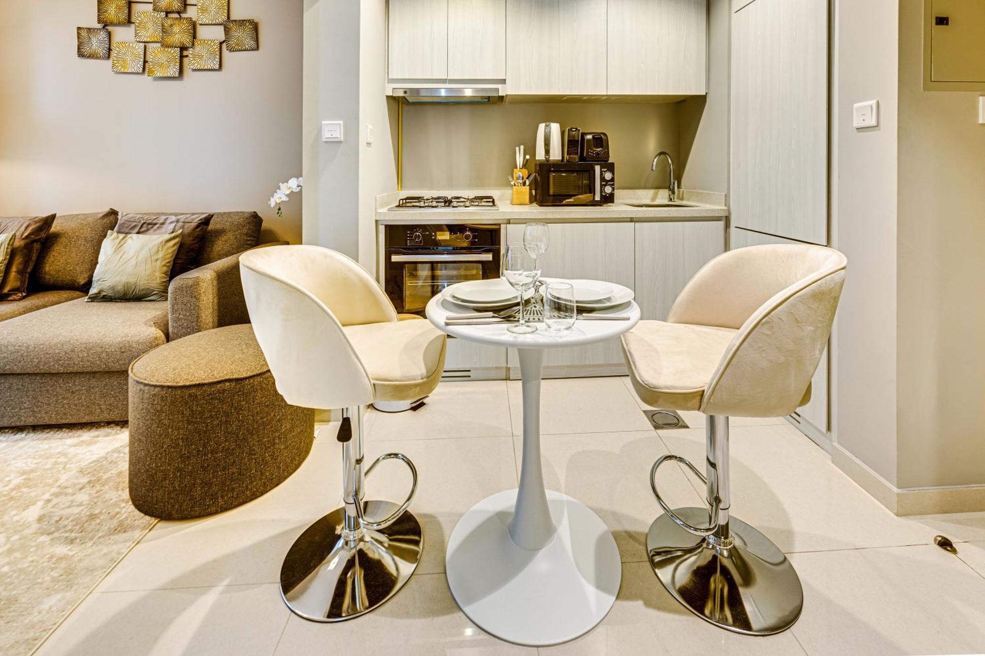 Brand New Cozy 1 Bedroom In Business Bay Apartment