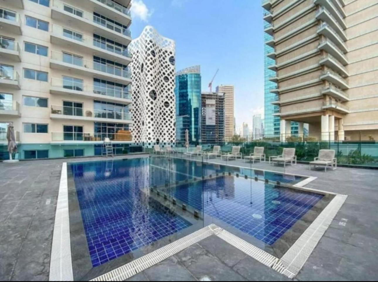 Apartment Cozy Spacious Ag Tower Business Bay, Dubai