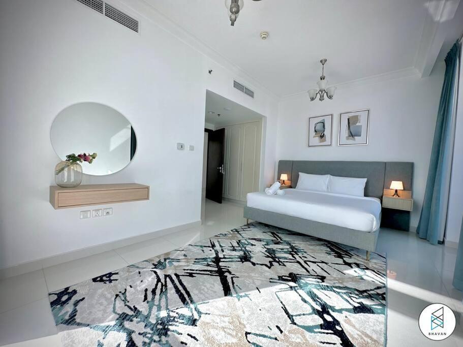 Two Bedroom With Canal View In Majestic Tower By Bhavan Apartment *
