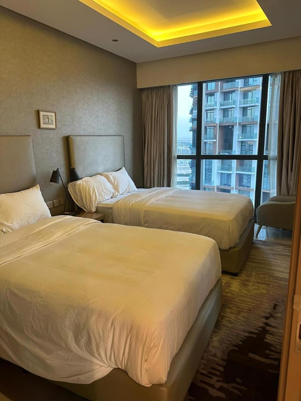 Apartment Damac Paramount Towers Dubai