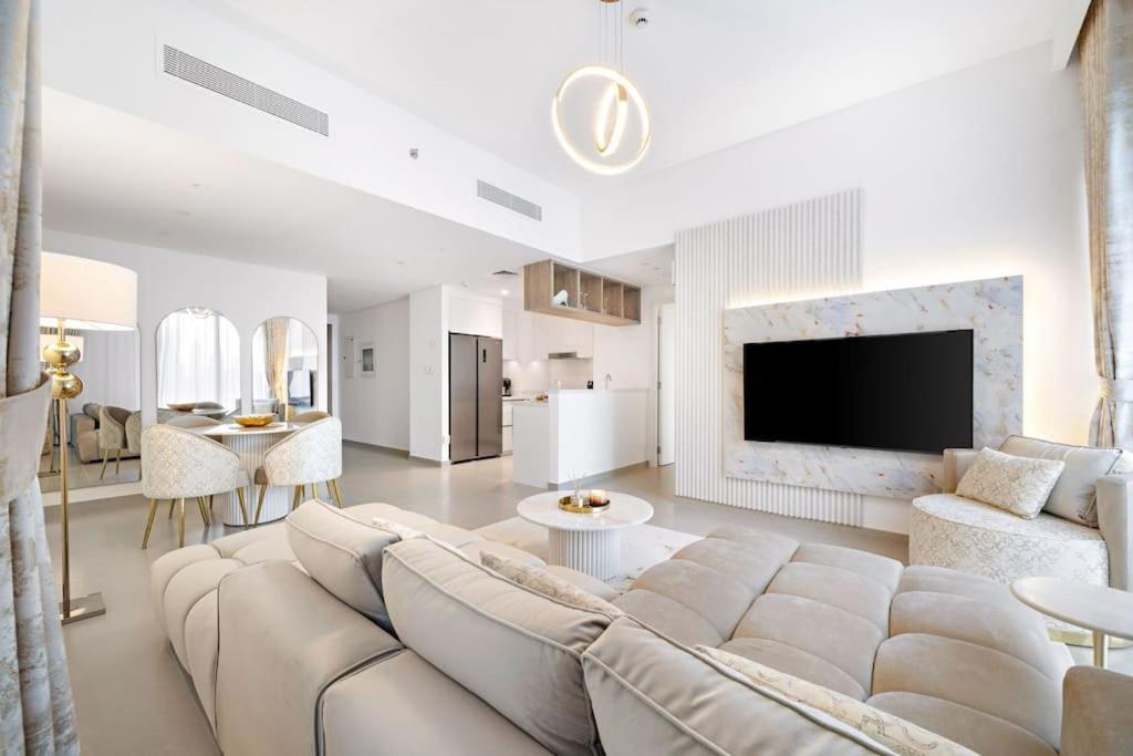 Burj Khalifa View Lux Concierge Apartment
