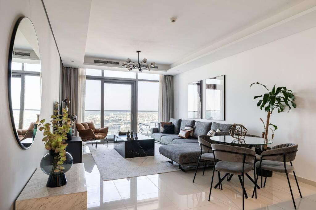 Apartment Chic One Bedroom With Full Sea View