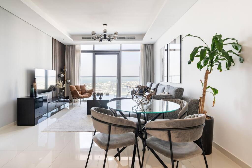 Apartment Chic One Bedroom With Full Sea View *