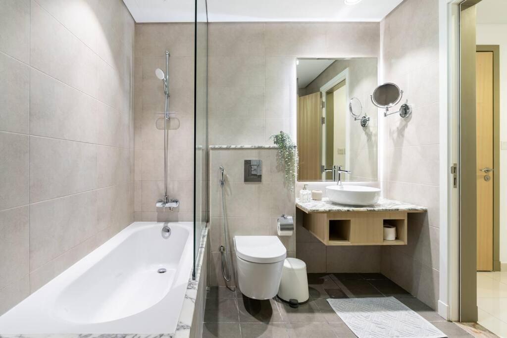 Apartment Chic One Bedroom With Full Sea View *