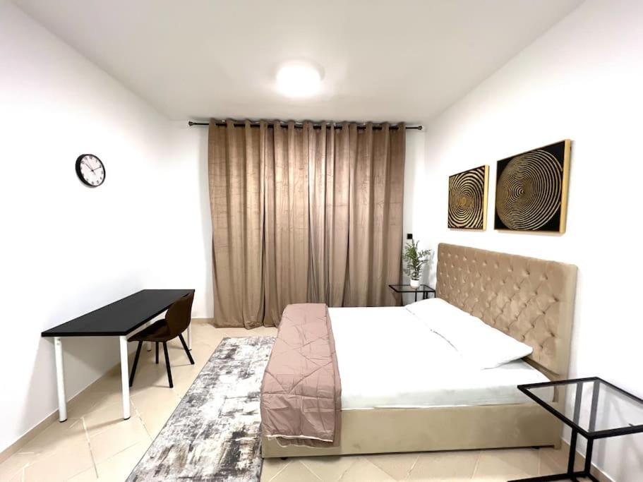Apartment Full View High Floor Dubai