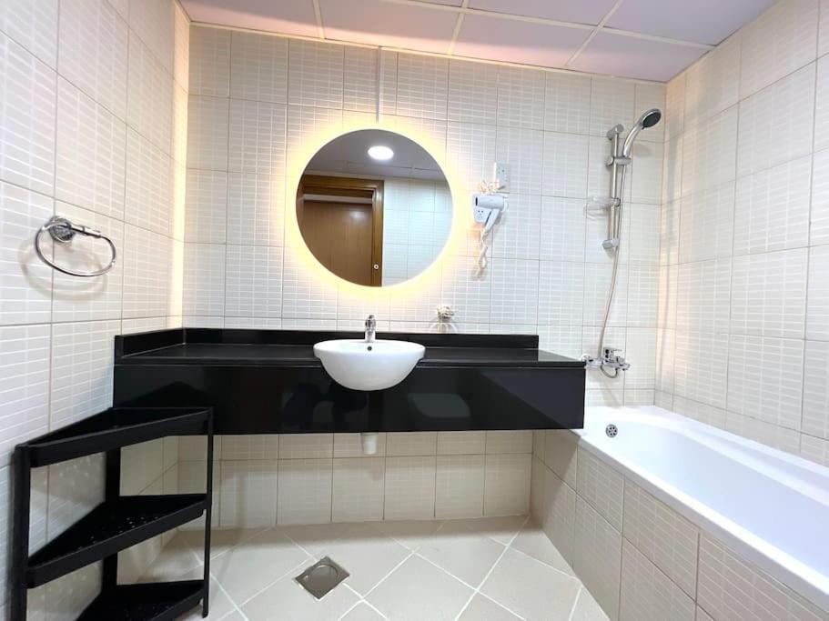 Full View High Floor Apartment Dubai