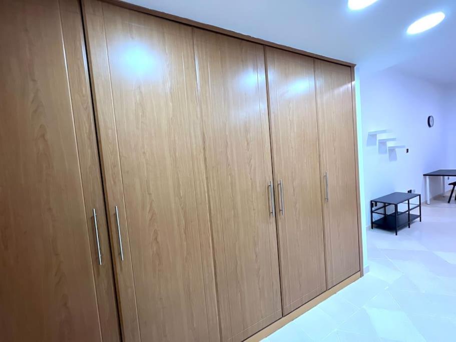 Full View High Floor *