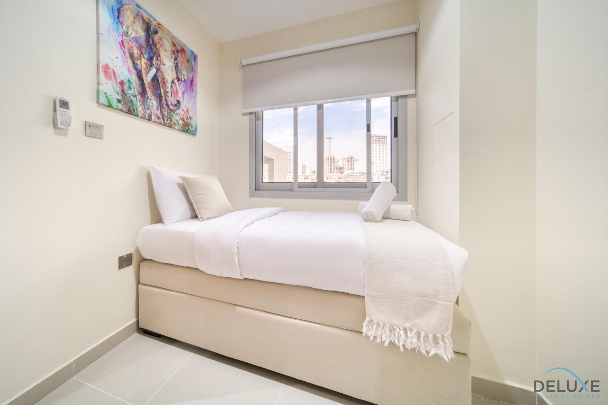 Charming 3br Townhouse With Assistant's At District 12 Jvc By Deluxe