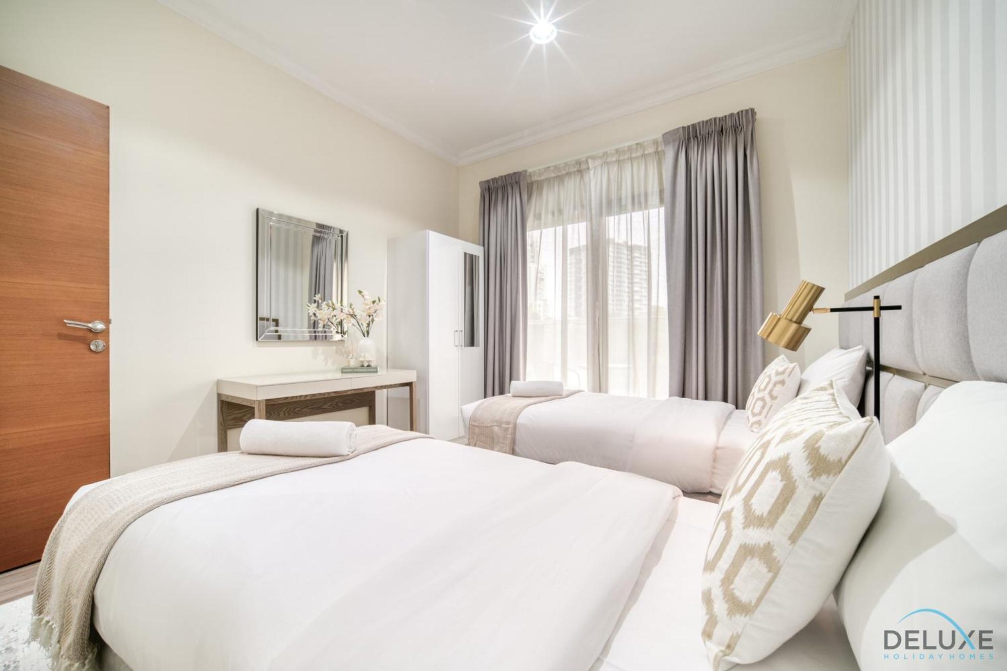 Charming 3br Townhouse With Assistant's At District 12 Jvc By Deluxe Apartment Dubai