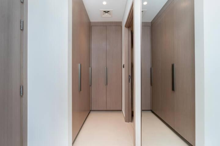 Mystic - Act One Tower Apartment Dubai