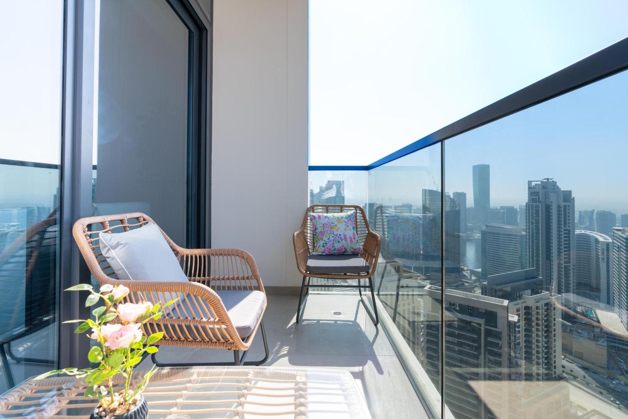 Mystic - Act One Tower Apartment