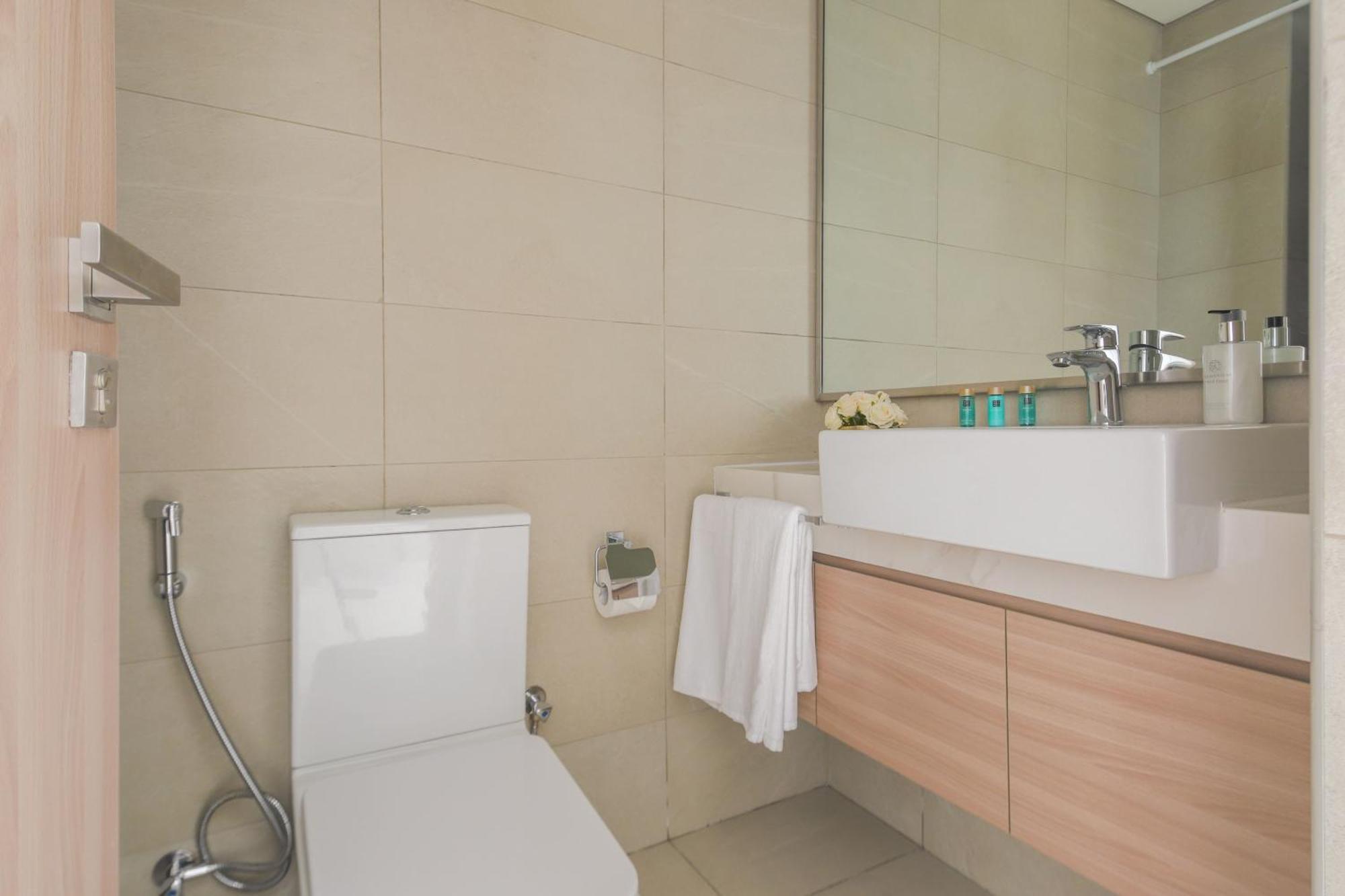 Frank Porter - Riviera 26 Apartment Dubai