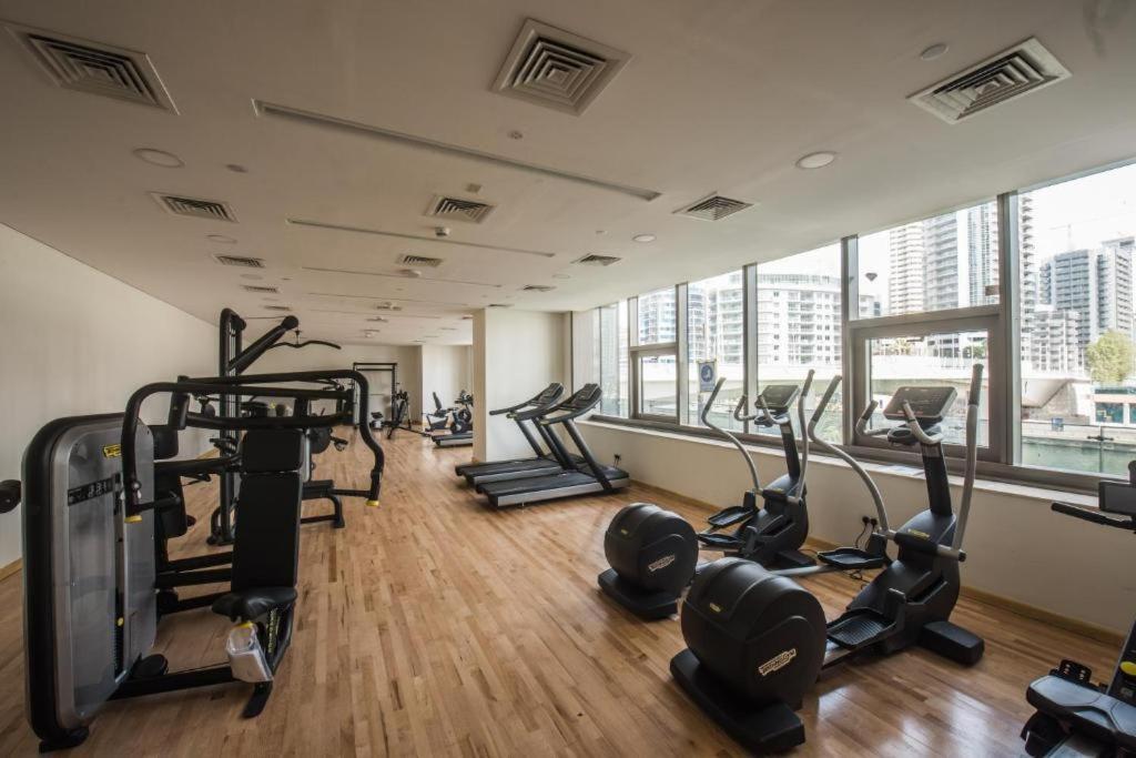 Luxurious & Modern 2br Maid, Sparkle Tower Marina - 10ab4 Apartment