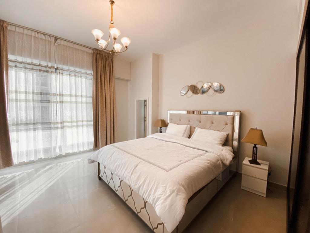 Apartment Luxurious & Modern 2br Maid, Sparkle Tower Marina - 10ab4 *