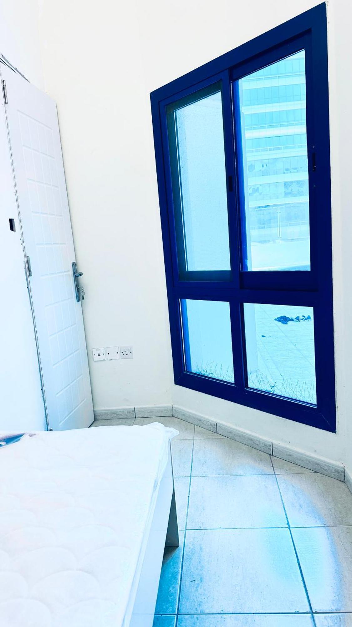 Homestay Private, Calm, Quiet & Cozy Partition In Al Barsha,