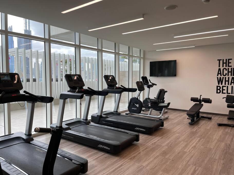 Dar Vacation-charming 2 Bedroom For Family- Emaar Front Apartment Dubai