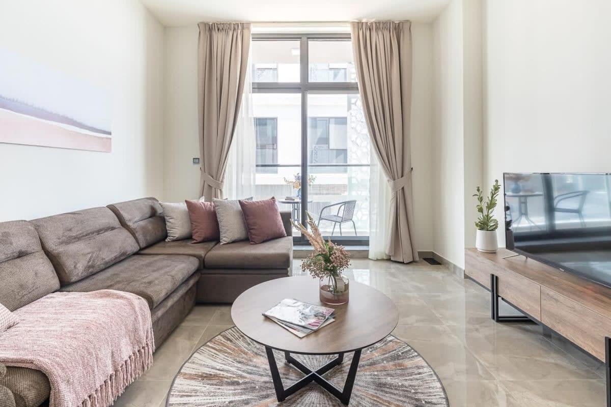 Frank Porter - Majestique 2 Apartment *