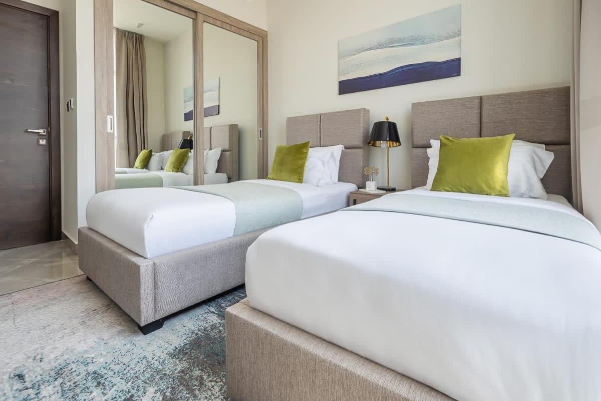 Frank Porter - Majestique 2 Apartment Dubai