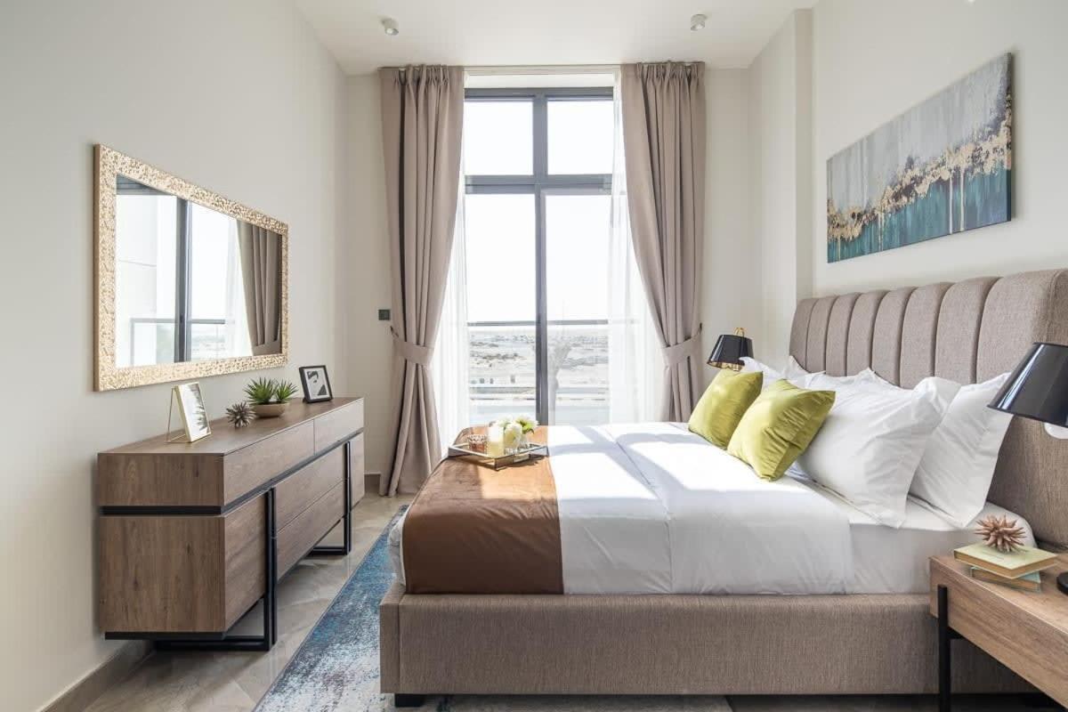 Frank Porter - Majestique 2 Apartment *