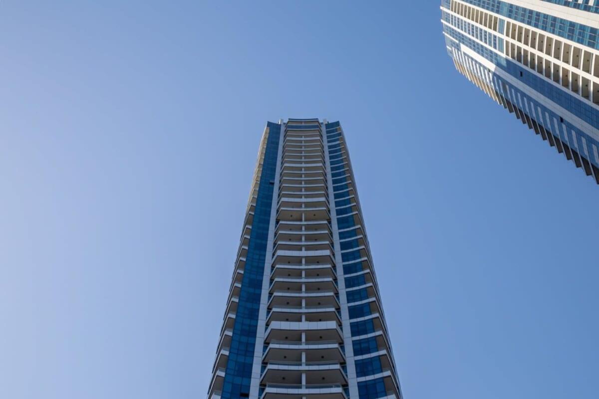Frank Porter - Bay Central West Apartment Dubai