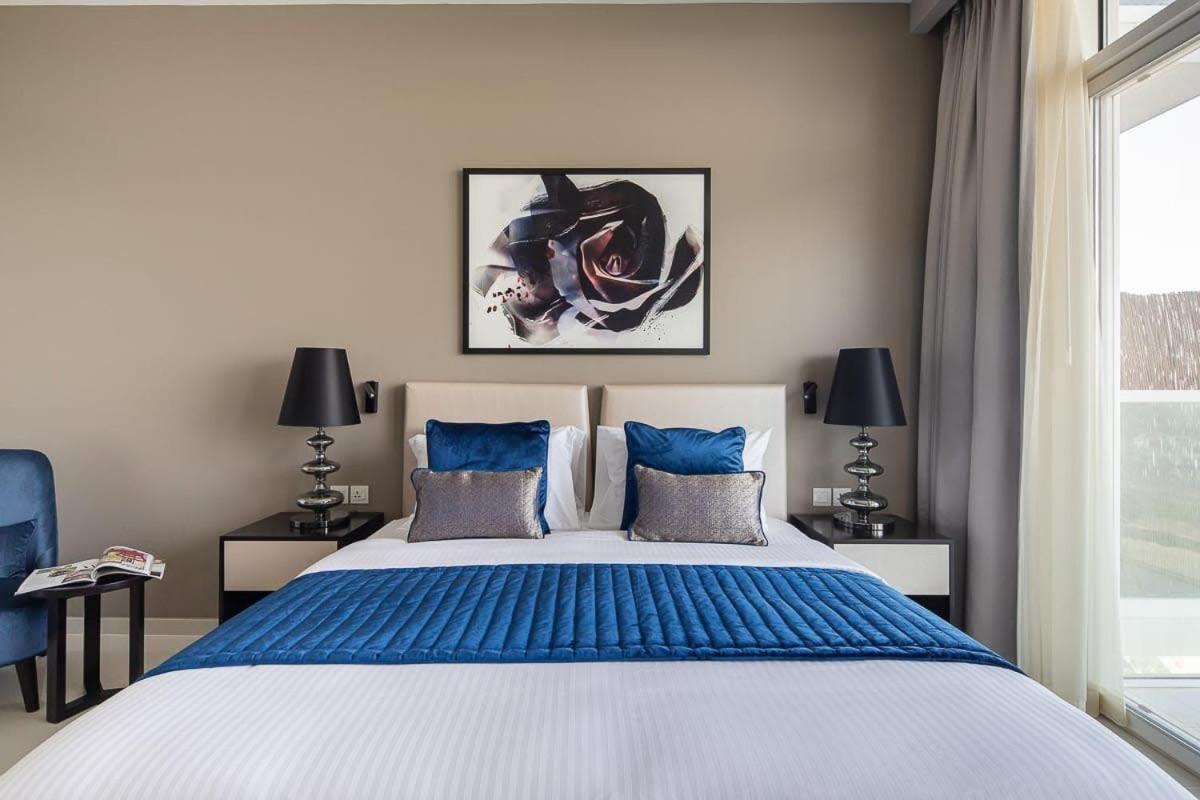 Frank Porter - Artesia Tower C Apartment *