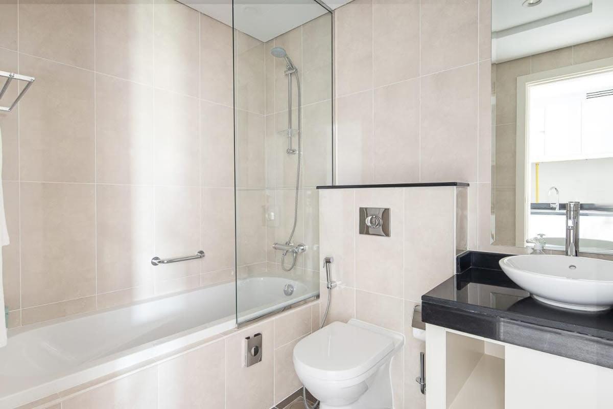 Apartment Frank Porter - Artesia Tower C