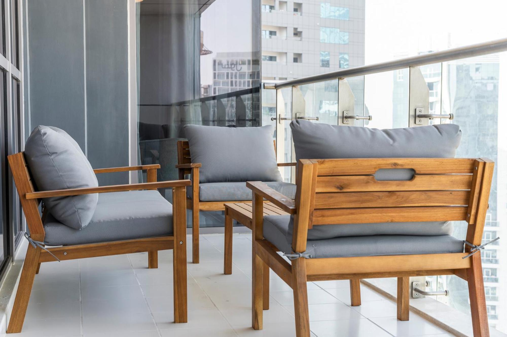Stylish Stayz Beautiful Modern With Burj Khalifa Views