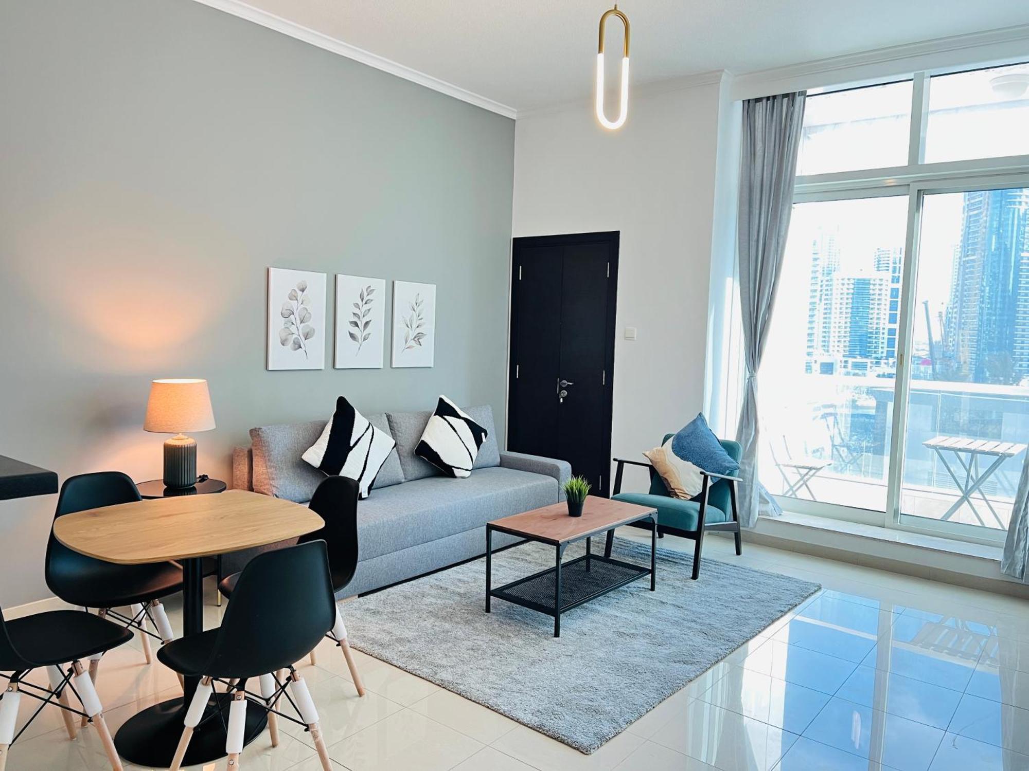 1 Bedroom Flat, Luxury Amenities, Near Jbr & Club With Free Parking In Jbr Apartment Dubai