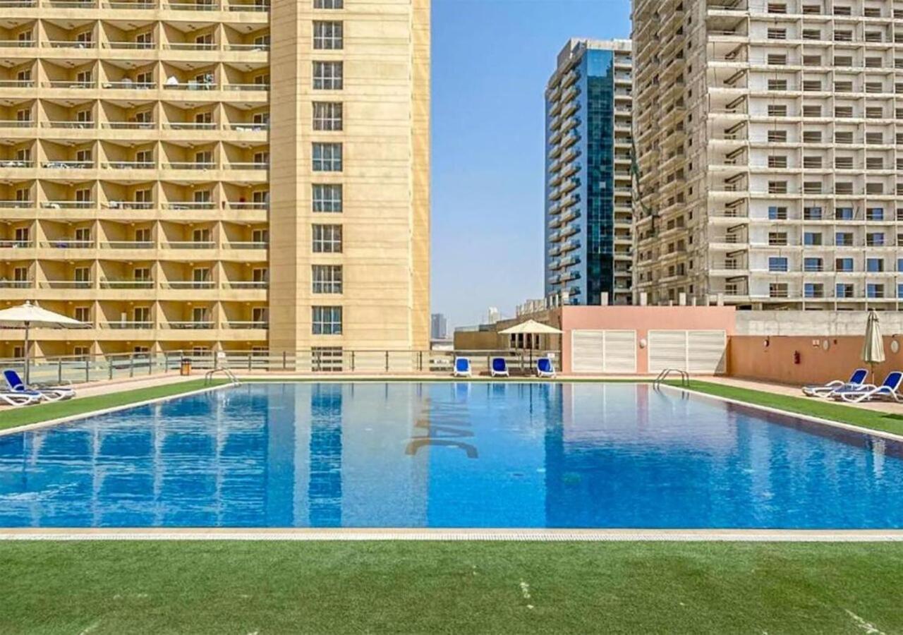 Apartment Cosmos Living Stunning In Vista Impz