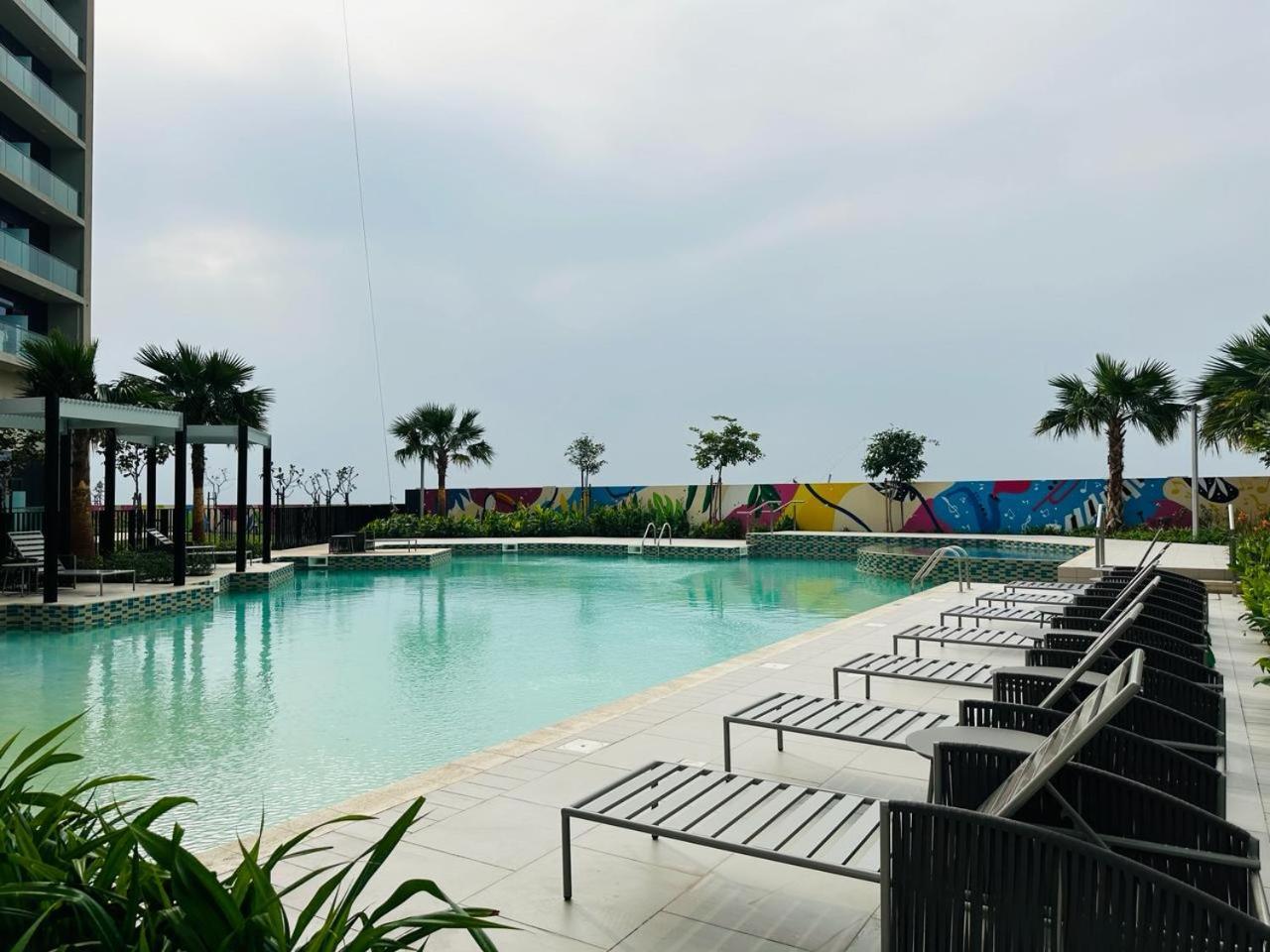 Luxury Two Bed In Business Bay Apartment *