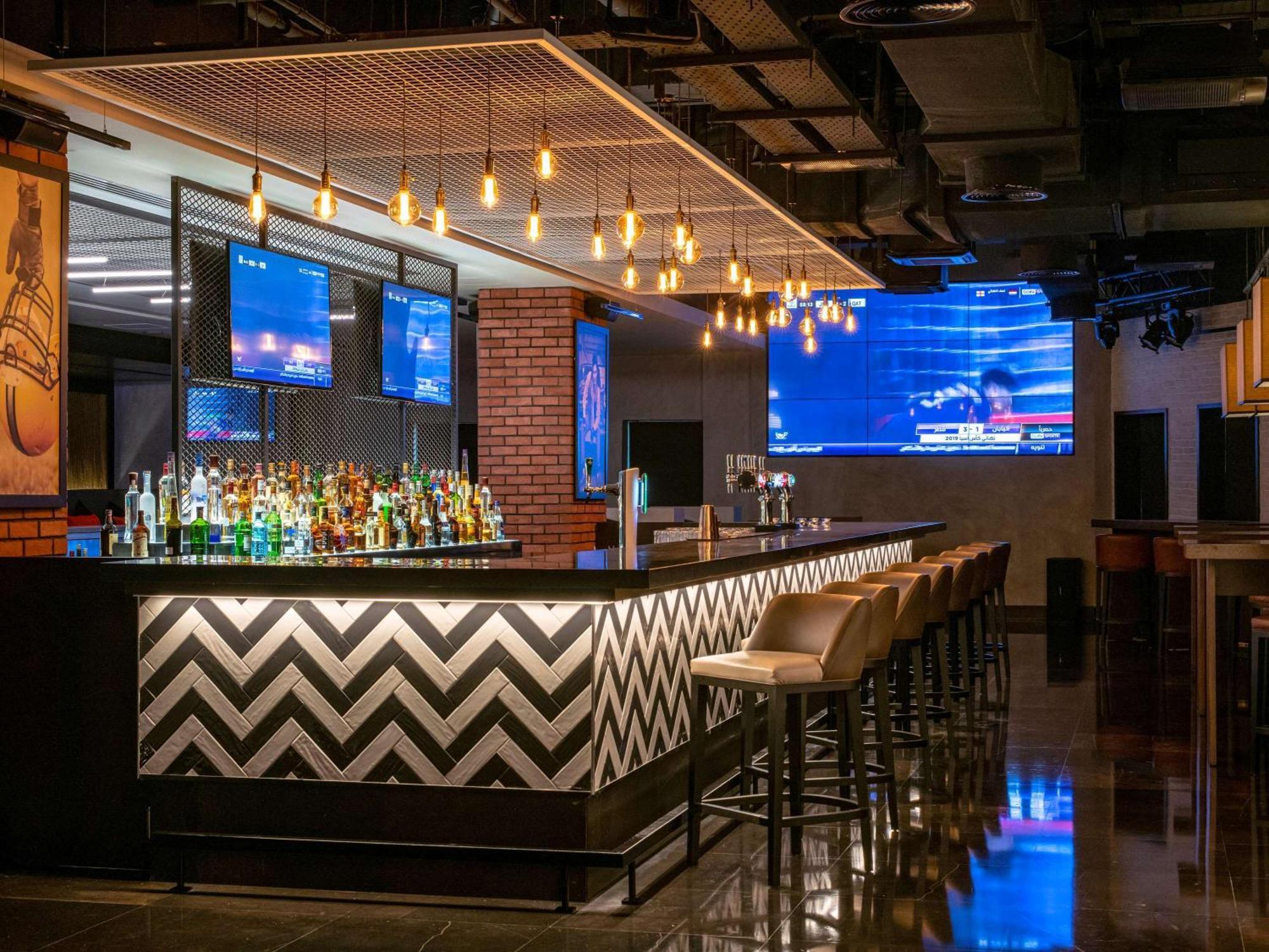 Hotel Pullman Creek Centre 5*