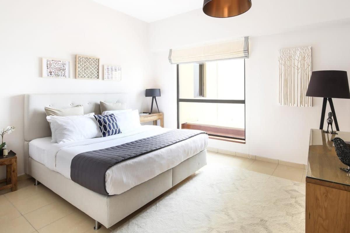 Frank Porter - Sadaf 6 Apartment Dubai