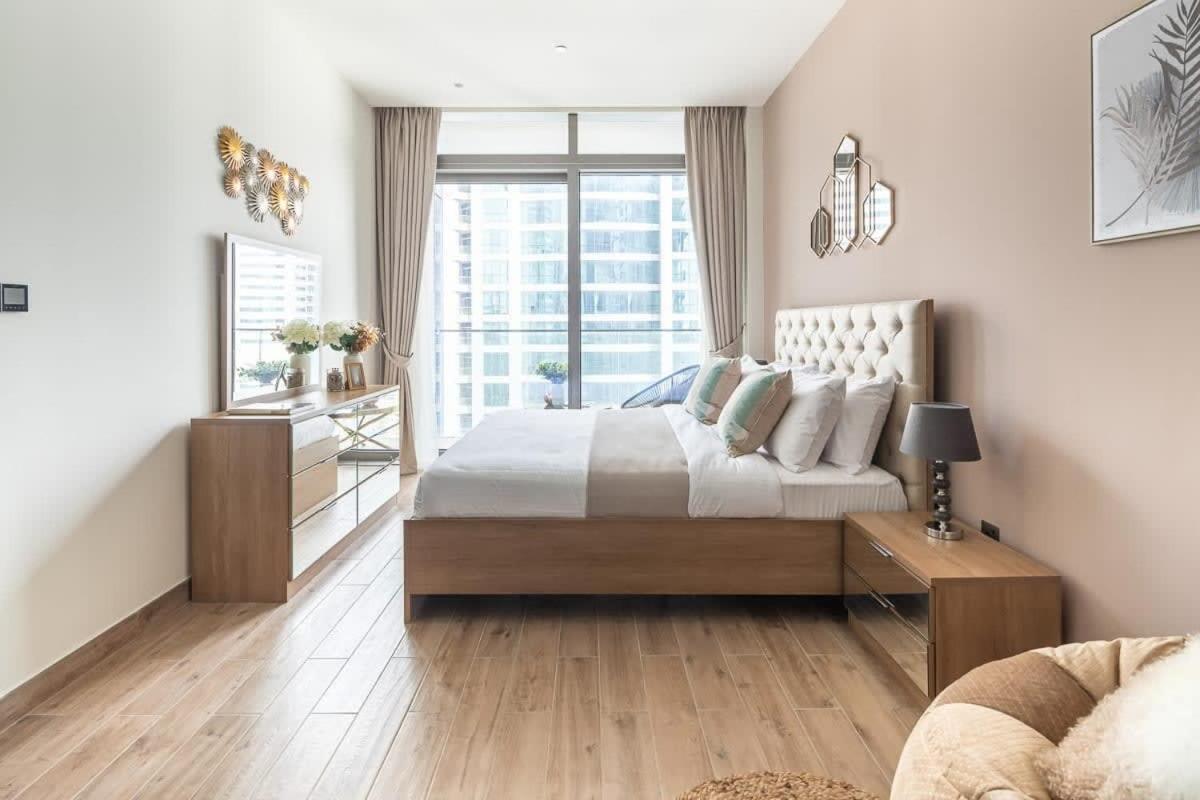 Frank Porter - Marina Gate 3 Apartment Dubai