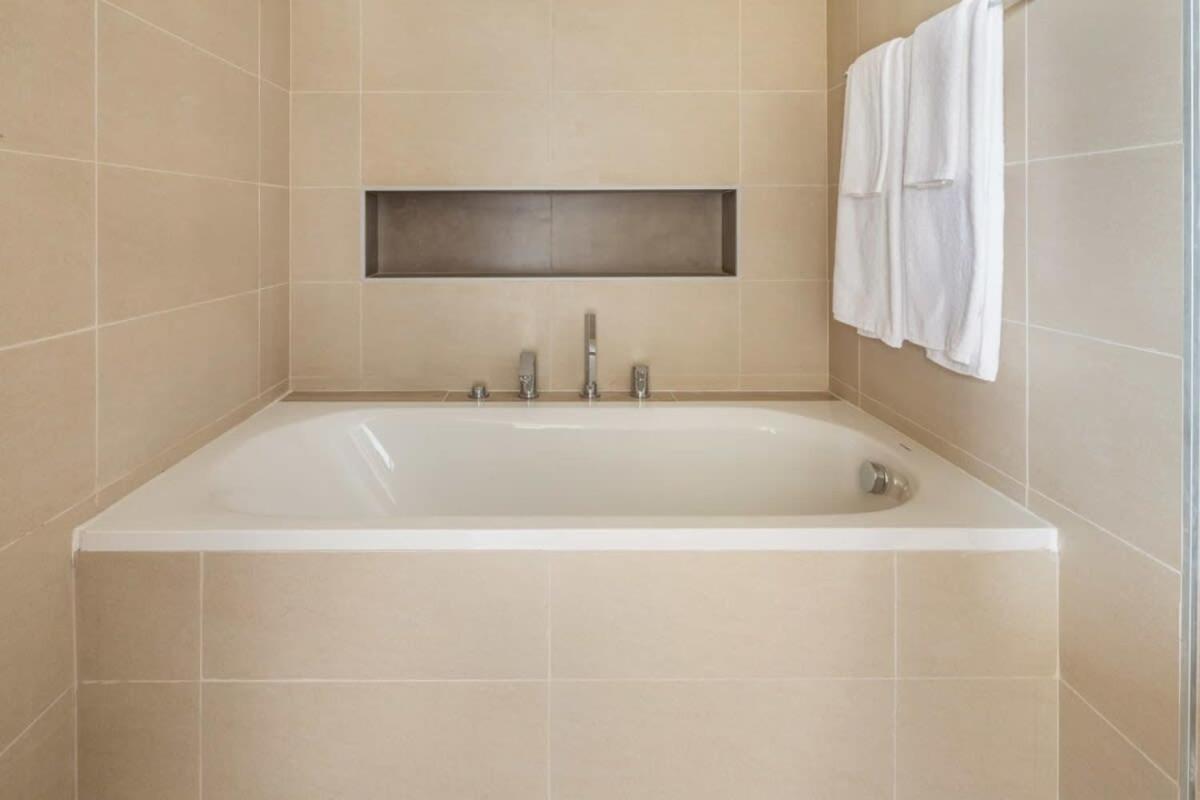 Apartment Frank Porter - Blvd Heights T1 *