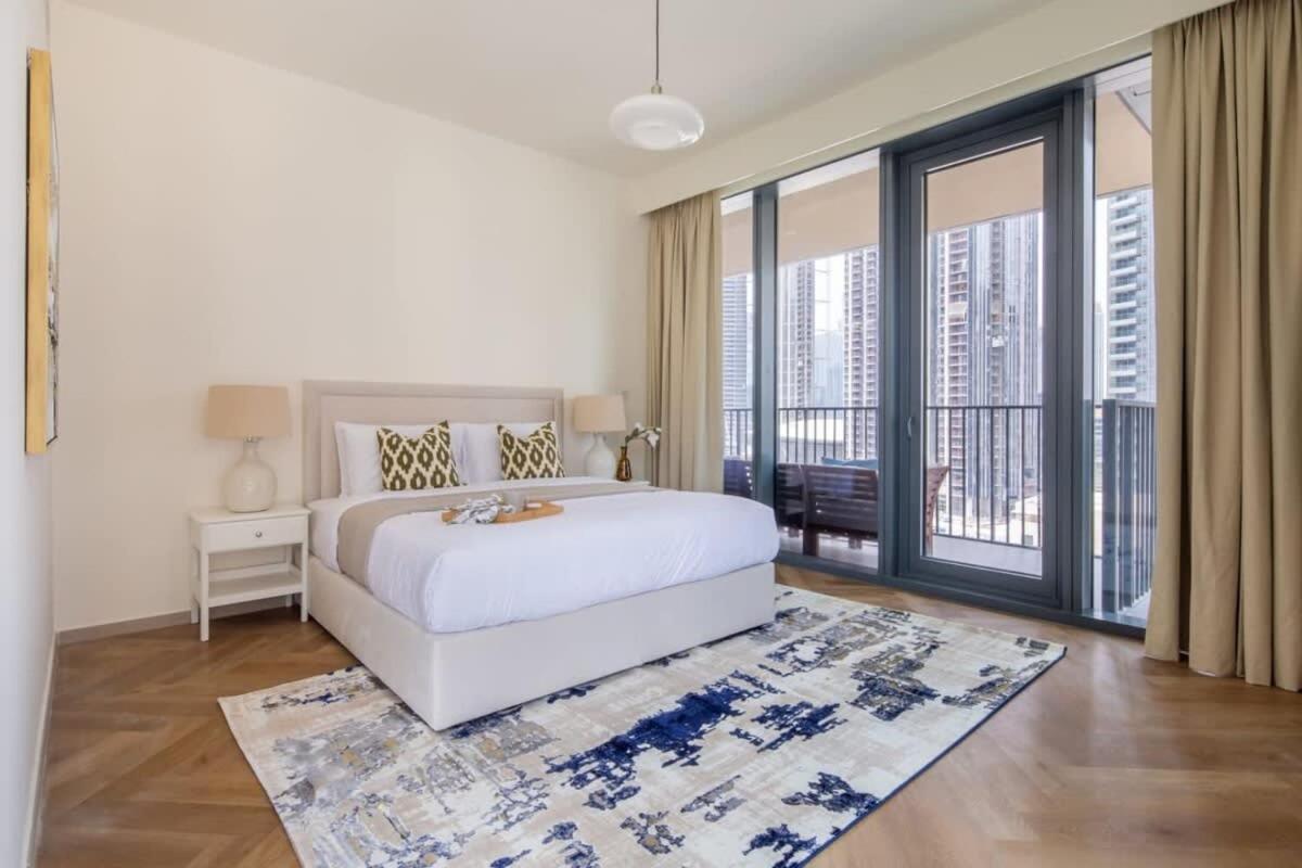 Frank Porter - Blvd Heights T1 Apartment Dubai