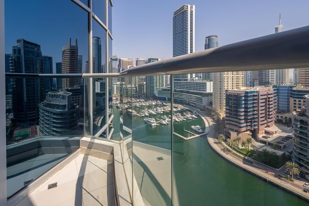 Frank Porter - Marina Wharf 2 Apartment