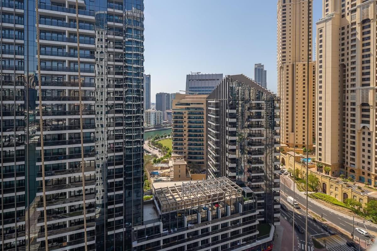 Frank Porter - Marina Wharf 2 Apartment Dubai