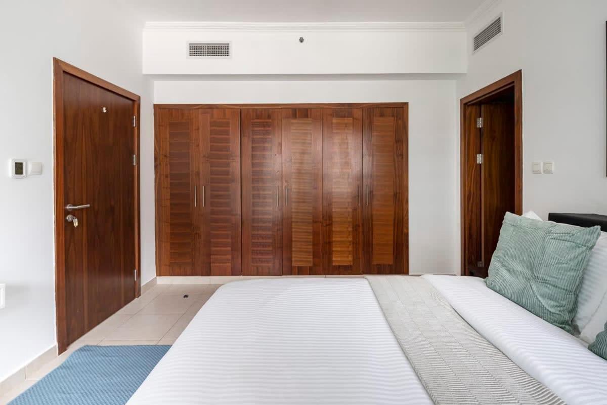Apartment Frank Porter - Marina Quays *